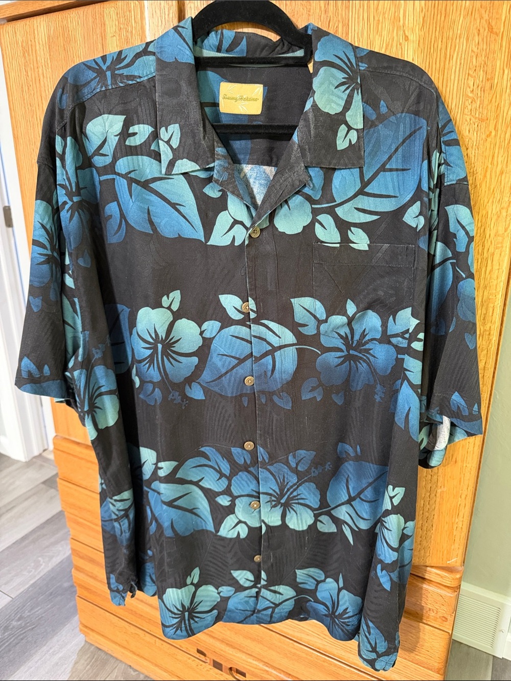 Tommy Bahama Black Floral Button-Down Shirt with Teal Accents